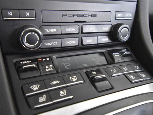 Certified 2025 Porsche 718 Boxster image 35