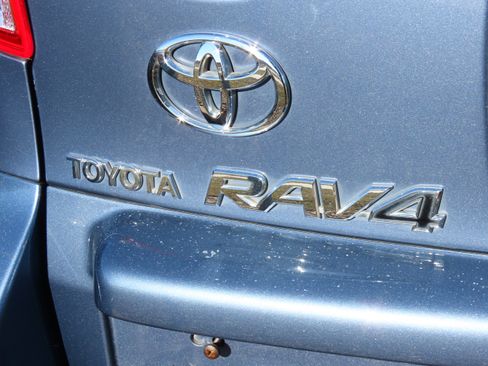 Used 2010 Toyota RAV4 2WD image 13