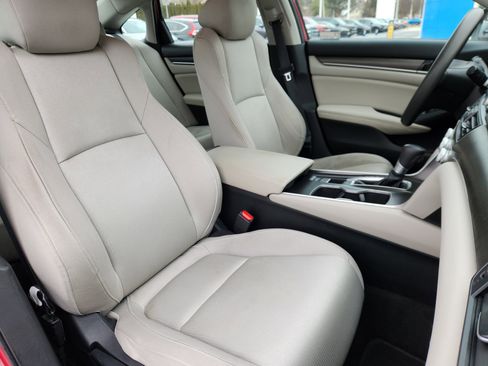 Used 2019 Honda Accord LX image 14