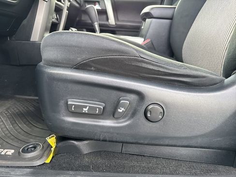 Used 2016 Toyota 4Runner SR5 w/ Four Season Floor Mat Package AWD/4WD image 11