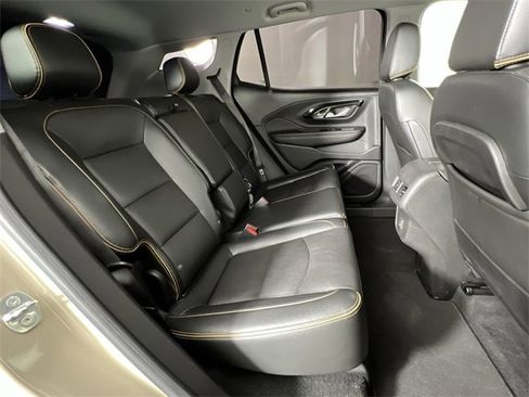 Used 2022 GMC Terrain AT4 w/ Infotainment Package II image 27