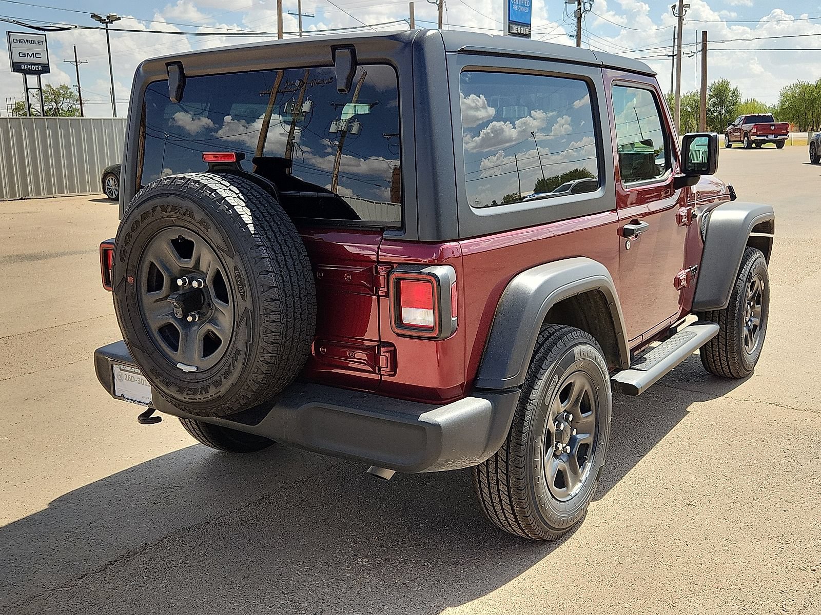 Used 2021 Jeep Wrangler Sport AWD/4WD image 5