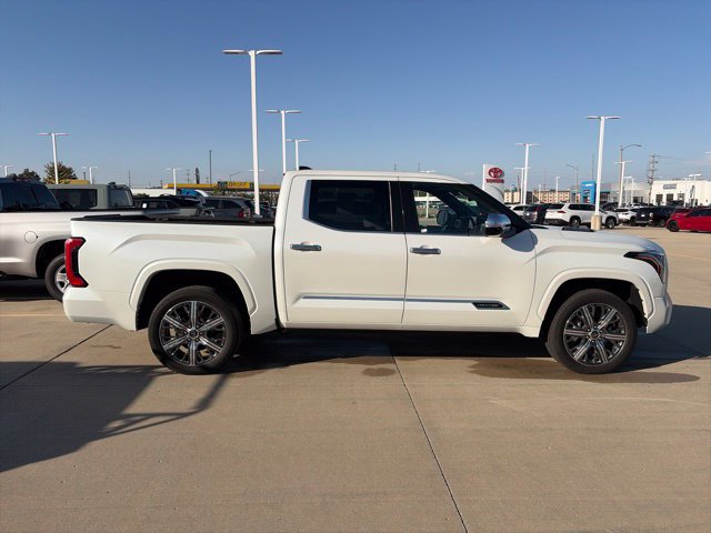 Used 2023 Toyota Tundra Capstone AWD/4WD image 8