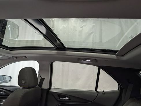 Used 2023 Chevrolet Equinox LT image 14