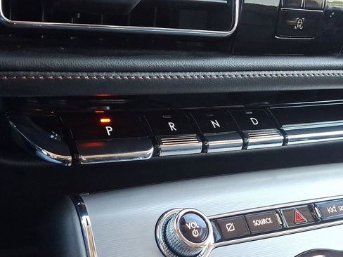 Certified 2022 Lincoln Aviator AWD w/ Premium Package image 16