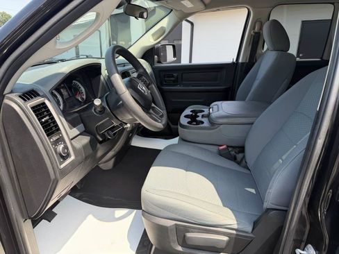 Used 2018 RAM 1500 Express w/ Express Value Package AWD/4WD image 10