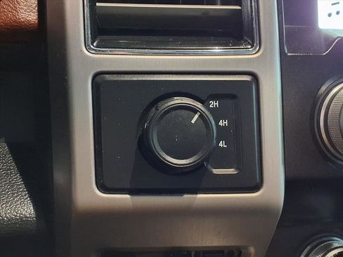 Used 2019 Ford F350 Platinum w/ Platinum Ultimate Package image 26