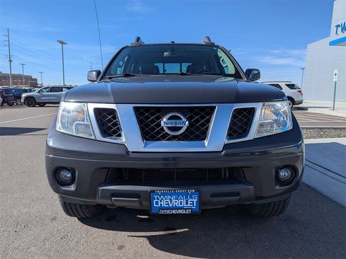 Used 2015 Nissan Frontier PRO-4X image 5