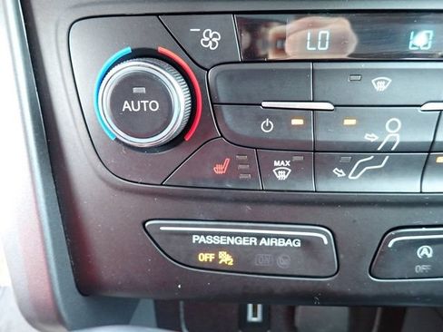 Used 2017 Ford Escape SE w/ SE Leather Comfort Package AWD/4WD image 27