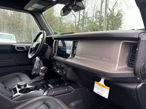 New 2025 Ford Bronco Outer Banks image 29