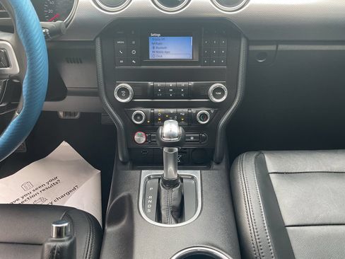 Used 2019 Ford Mustang GT RWD image 29