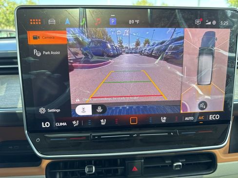 New 2025 Volkswagen ID. Buzz 1st Edition image 30