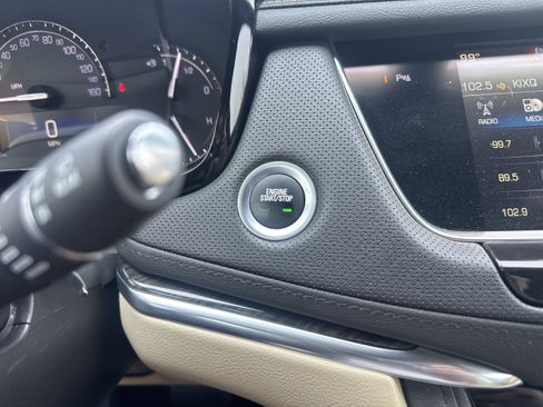 Used 2019 Cadillac XT5 AWD image 20