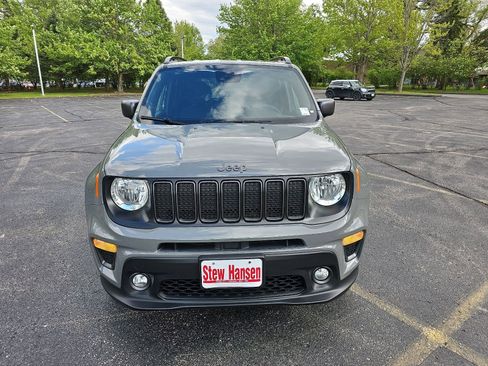 Used 2021 Jeep Renegade Latitude AWD/4WD image 9