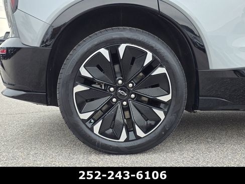 Used 2024 Chevrolet Blazer EV RS image 49