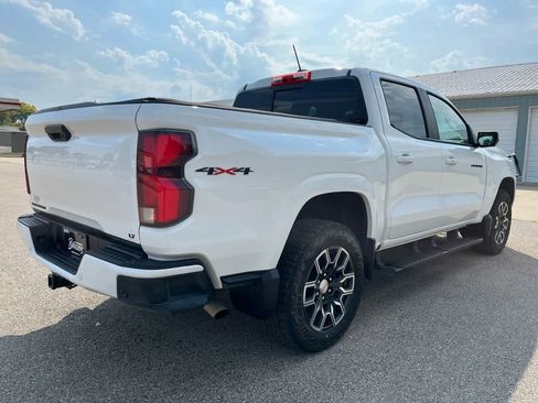 Used 2024 Chevrolet Colorado LT w/ LT Convenience Package III image 6