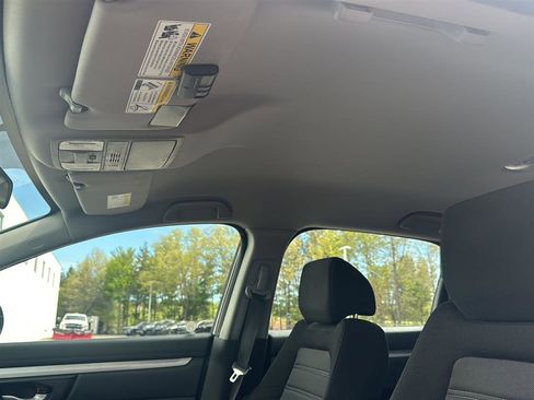 Used 2017 Honda CR-V LX image 6