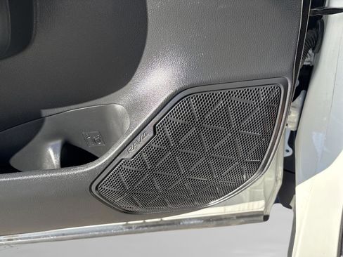 Used 2021 Toyota RAV4 XLE image 26