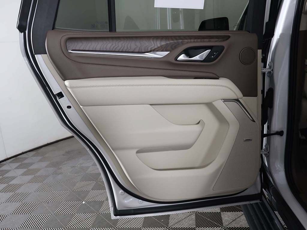 Used 2024 GMC Yukon Denali AWD/4WD image 33