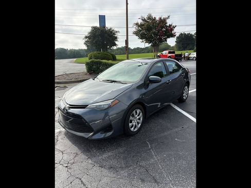 Used 2019 Toyota Corolla LE FWD image 1