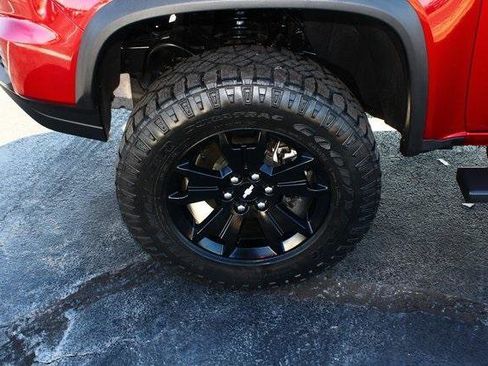 Used 2021 Chevrolet Colorado ZR2 w/ ZR2 Dusk Special Edition image 2