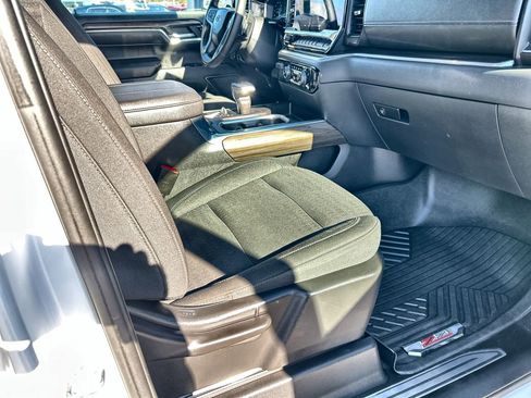 Used 2023 Chevrolet Silverado 1500 LT Trail Boss w/ Protection Package image 17