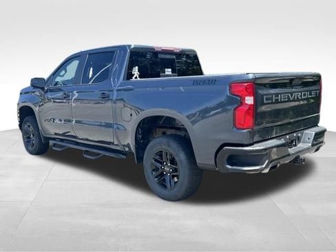 Used 2021 Chevrolet Silverado 1500 LT Trail Boss w/ Convenience Package II AWD/4WD image 3