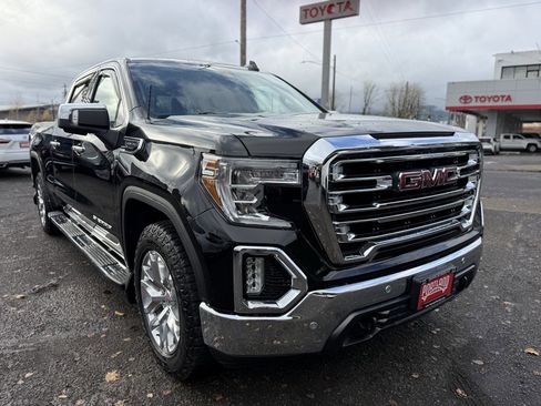 Used 2019 GMC Sierra 1500 SLT w/ SLT Premium Plus Package image 3