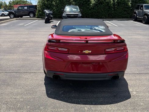 Used 2016 Chevrolet Camaro LT RWD image 4