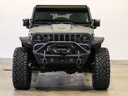 Used 2024 Jeep Wrangler Unlimited Sport image 25