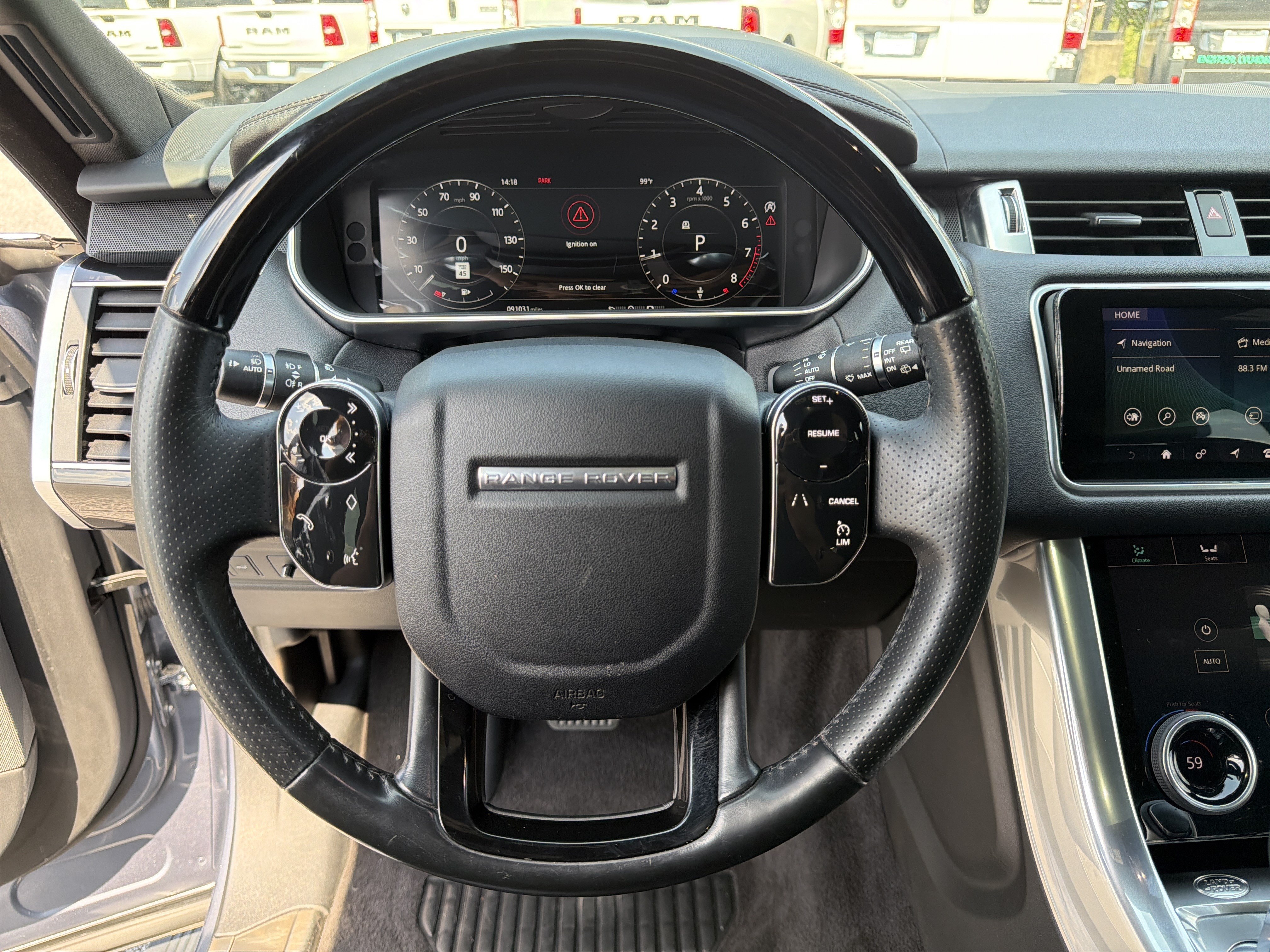 Used 2018 Land Rover Range Rover Sport HSE AWD/4WD image 30