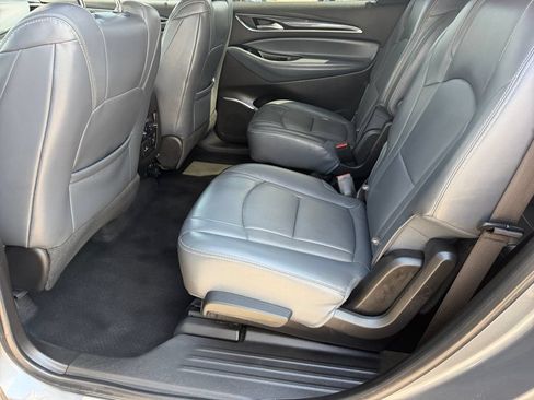 Used 2018 Buick Enclave Premium FWD image 14