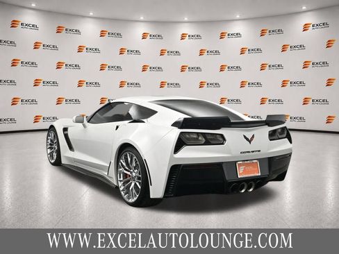 Used 2016 Chevrolet Corvette Z06 w/ 2LZ Preferred Equipment Group RWD image 3