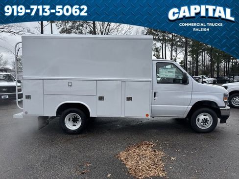 New 2025 Ford E-350 and Econoline 350 Super Duty w/ Power Equipment Group image 9