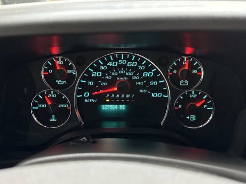 Used 2023 GMC Savana 2500 w/ Driver Convenience Package image 22