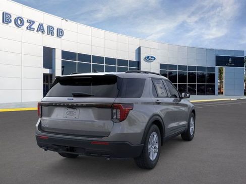 New 2026 Ford Explorer Active image 9