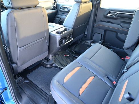 Used 2022 GMC Sierra 1500 AT4 w/ AT4 Premium Package image 38