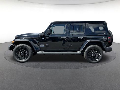 Certified 2025 Jeep Wrangler Unlimited Sahara AWD/4WD image 2
