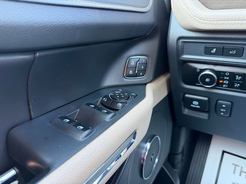 Used 2024 Ford Expedition Max Limited image 29