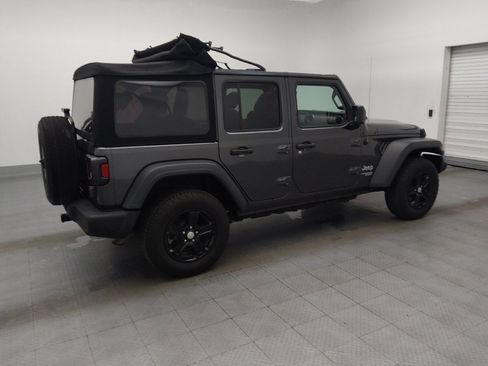 Used 2018 Jeep Wrangler Unlimited Sport S AWD/4WD image 10