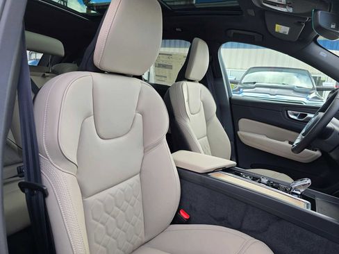 New 2026 Volvo XC60 B5 Core image 11