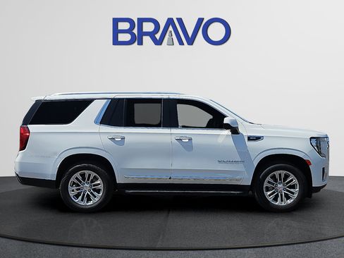 Used 2024 GMC Yukon SLT AWD/4WD image 5