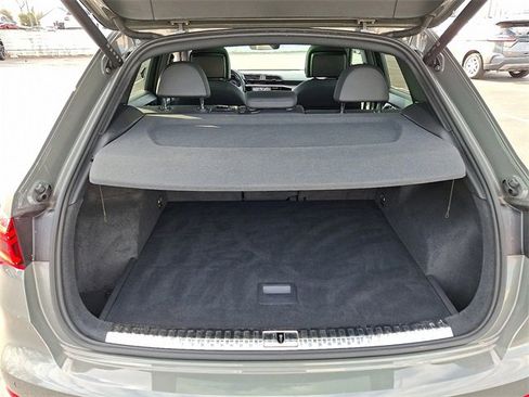 Used 2024 Audi Q3 2.0T Premium image 29