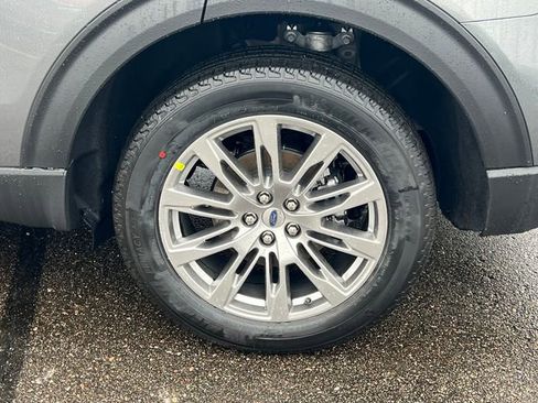 New 2026 Ford Explorer Active w/ Active Comfort Package image 11