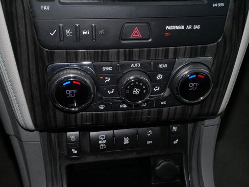 Used 2013 Chevrolet Traverse LTZ image 23