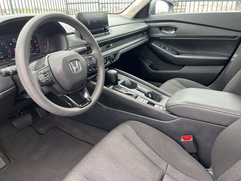 Used 2023 Honda Accord EX image 18