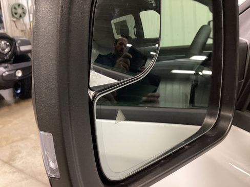 New 2026 RAM 1500 4x4 Crew Cab image 12