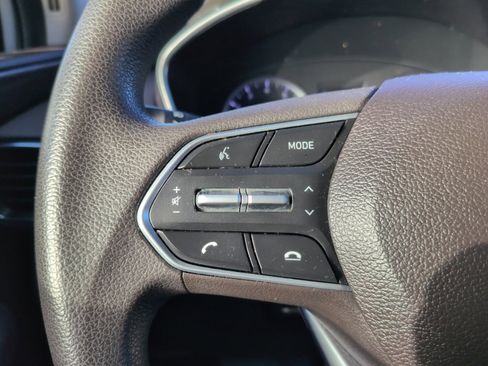 Used 2020 Hyundai Santa Fe SE image 19
