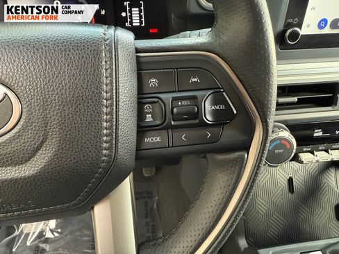 Used 2025 Toyota 4Runner SR5 image 15