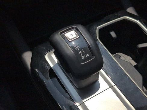 Used 2025 Mitsubishi Outlander SE FWD image 20